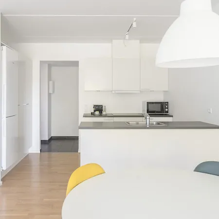 아파트 Modern Spacious 2-br By Harbour - 91 *